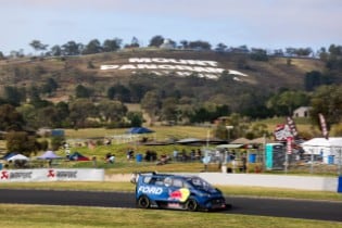 SuperVan 4.2 at Bathurst
